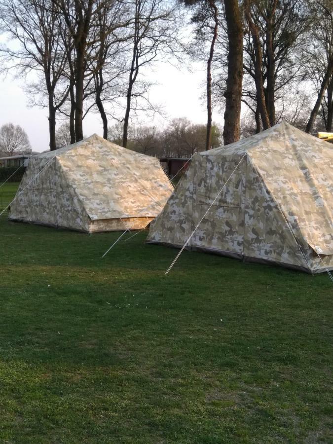 Tent-Ok Opende Luaran gambar